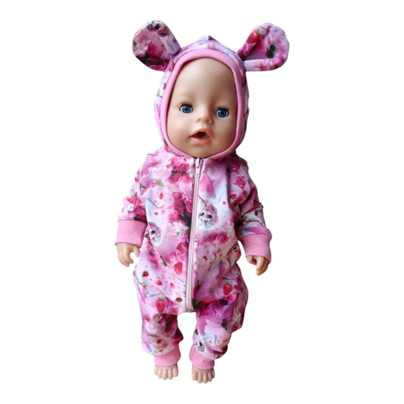 Kombekas nukule tüdruk lilledega (nukuriided)